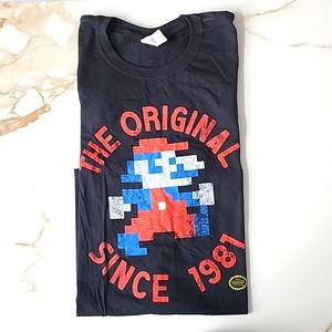 Original Mario Bro Print Black T-shirt size XL collector and enthusiastic
